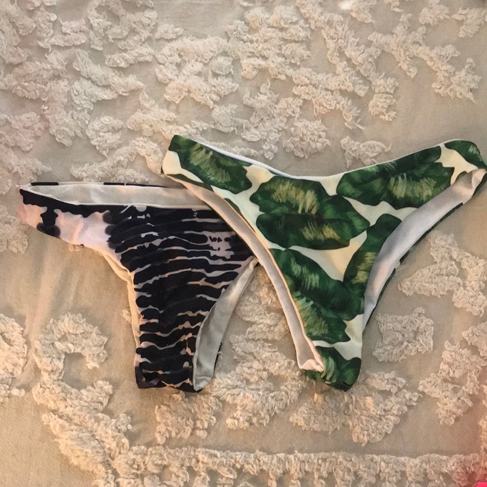 2 pairs of Bikini Bottoms